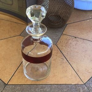 Glass decanter